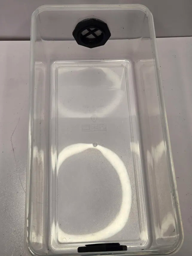 Isopod Enclosure
